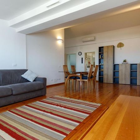 Easymoon Apartment Mestre Bagian luar foto