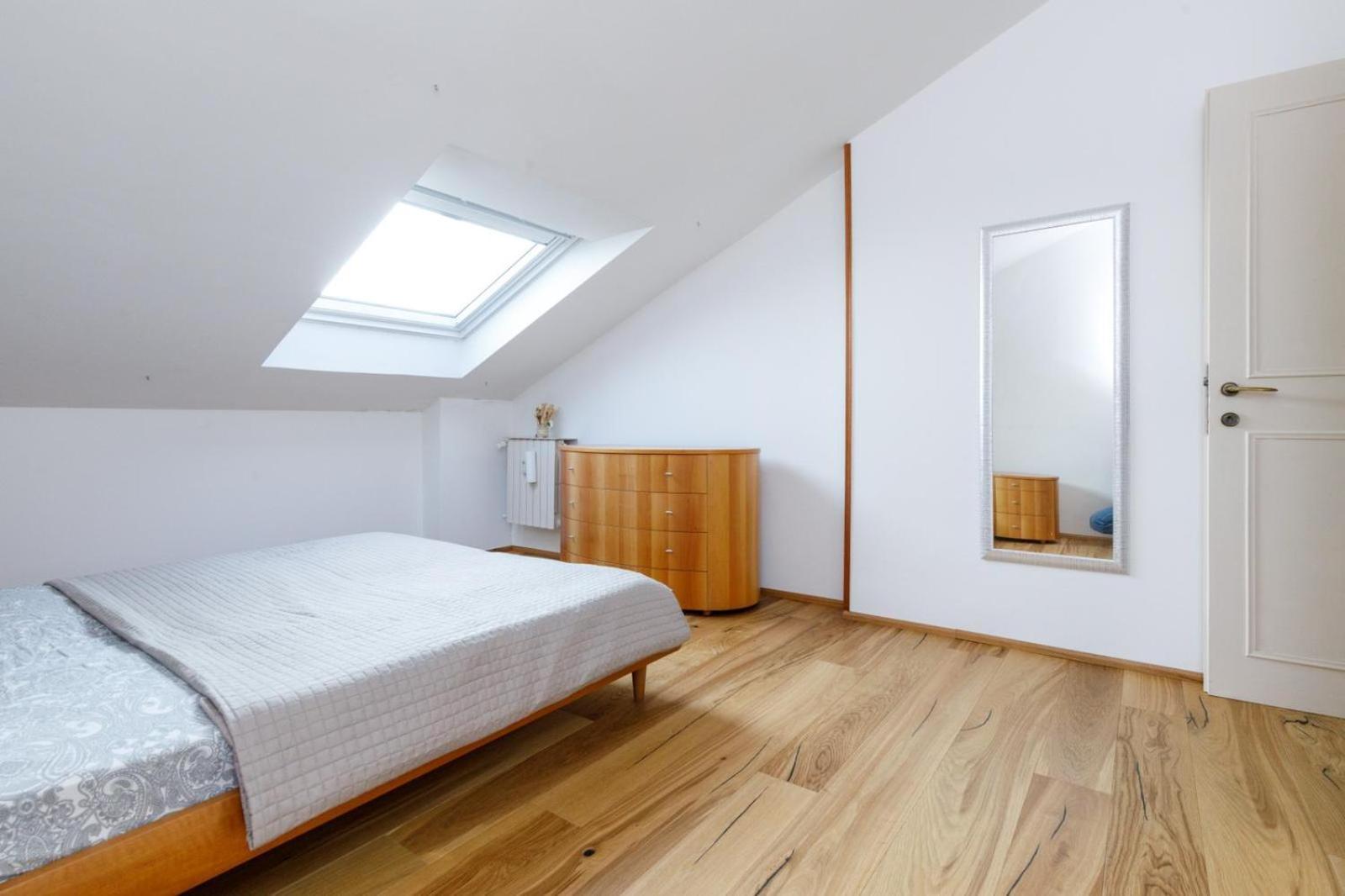 Easymoon Apartment Mestre Bagian luar foto