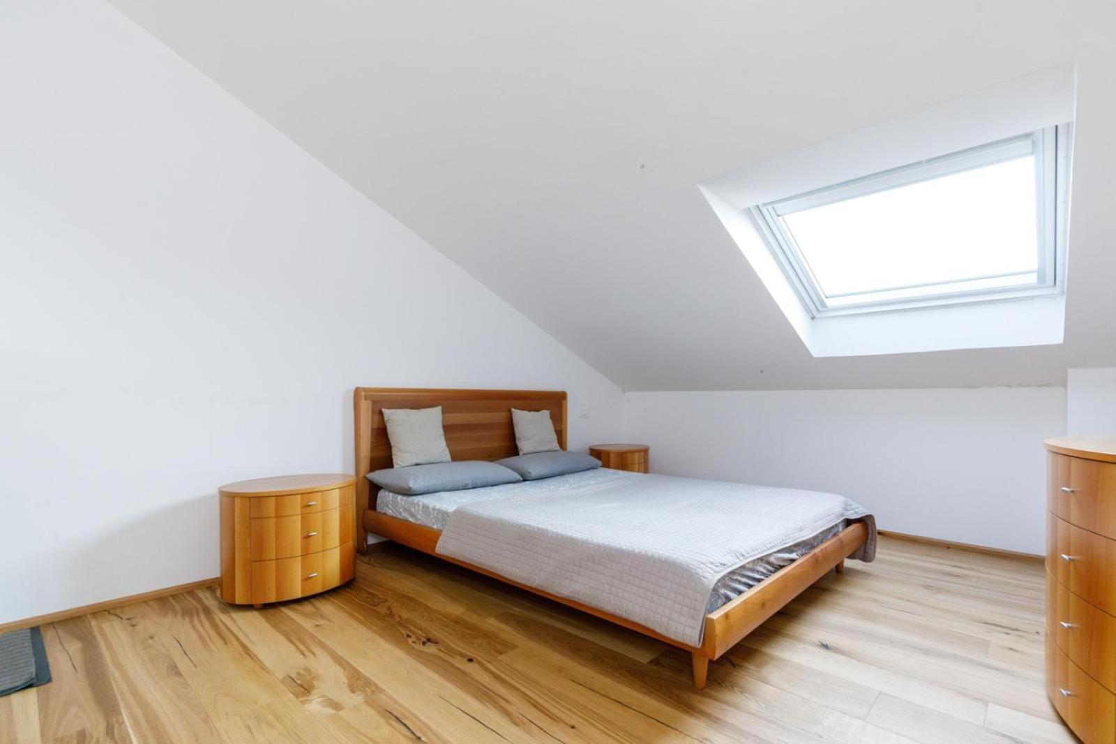 Easymoon Apartment Mestre Bagian luar foto